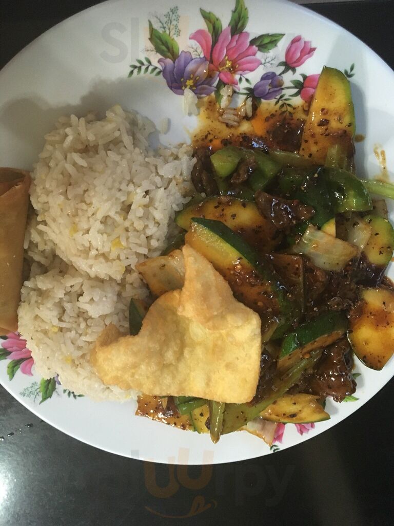 Lucky Bamboo Restaurant