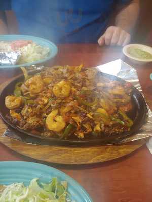 El Gallo - Mexican Restaurant