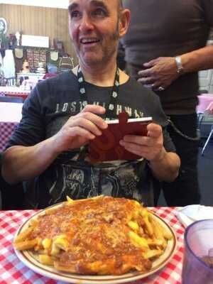 Ol' Farmhouse Cafe-bakery