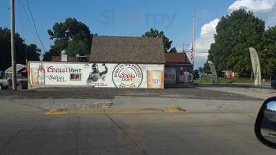 Salty Dawg Bar & Grill