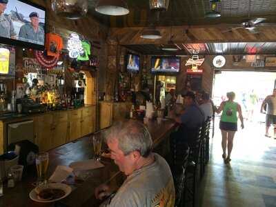 Salty Dawg Bar & Grill