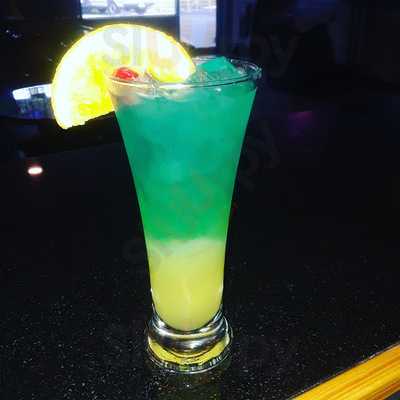 Cool Vibes Bar And Grill