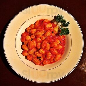 Bazzarelli Restaurant & Pizzeria