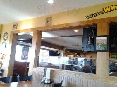 Pizza Hut / Wingstreet