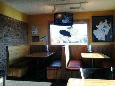 Pizza Hut / Wingstreet