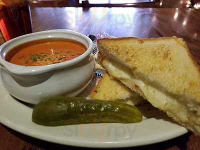 The Old Horseshoe Tavern