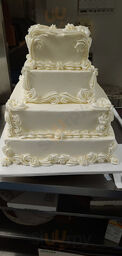 Fenoglietto's Wedding Cakes