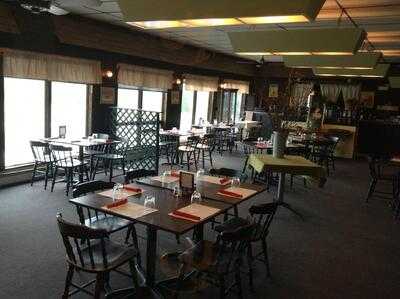 Trailside Restaurant & Lounge