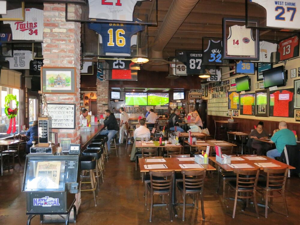 Ed's Mudville Grill