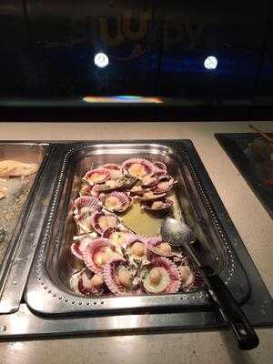 Grand Buffet At Lucky Eagle Casino