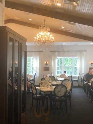 Filberts Farmhouse Kitchen