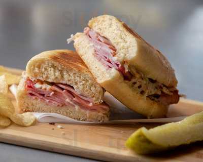 Simple Simon's Pizza