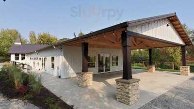 Aurora Colony Vineyards