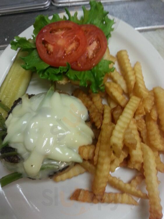 The Crooked Putter Restaurant & Pizzeria