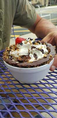 Lickety Split Ice Cream Shoppe