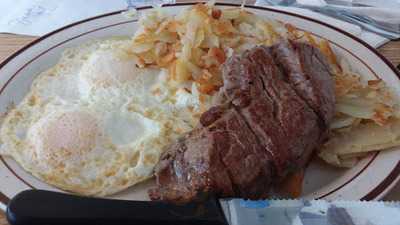 Lake Ripley Family Restaurant