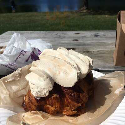 Deb’s Artisan Bakehouse