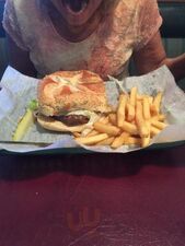 Main Street Restaurant And Office Lounge