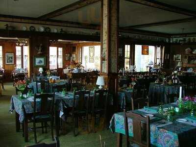 Voss' Birchwood Lodge Restaurant
