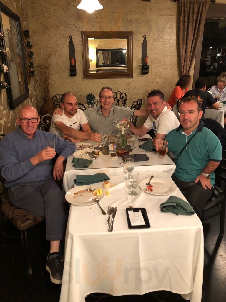 Blue Heron Restaurant & Yosemite Grill