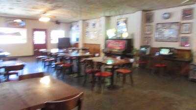 Mick & Miki's Red Cedar Bar