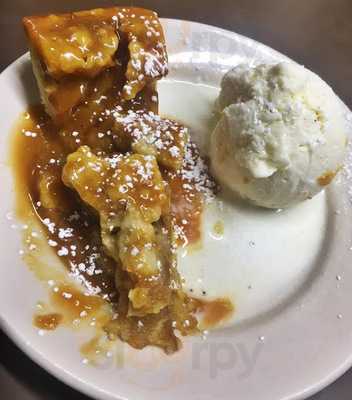 Ella's Mama Mia's Restaurant And Pizzeria