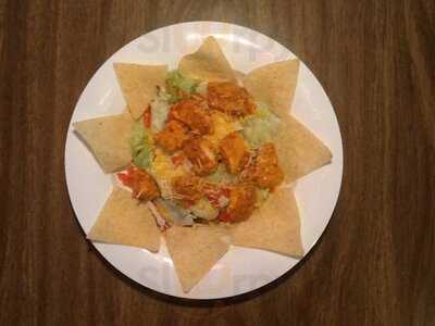 Buck's Bar And Grill