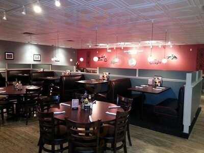 Buck's Bar And Grill