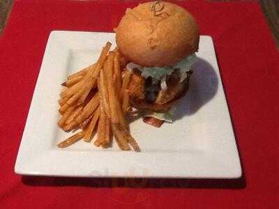 Buck's Bar And Grill