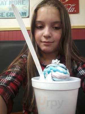 Flip Burgers & Treats