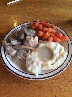 Clay's Family Restaurant