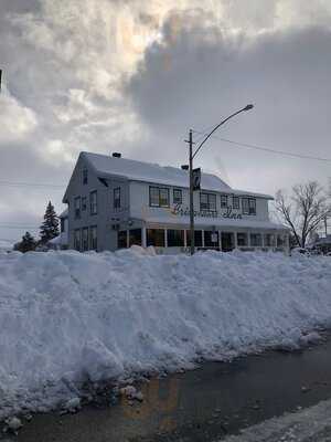 Bridgeport Inn