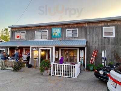 The Hang Out Bar & Grill On Snow Lake