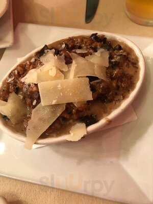 Solun Tapas  Restaurant Bar