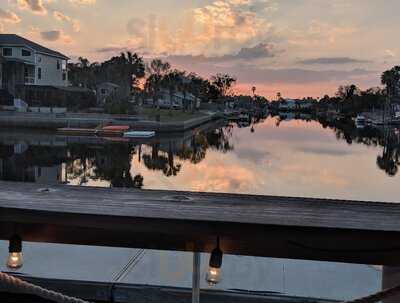 Hernando Beach Tropical Grille