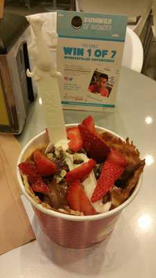 Menchie's Forzen Yogurt