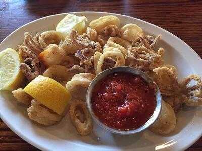 Giacomo's Italian Restaurant And Pizzeria