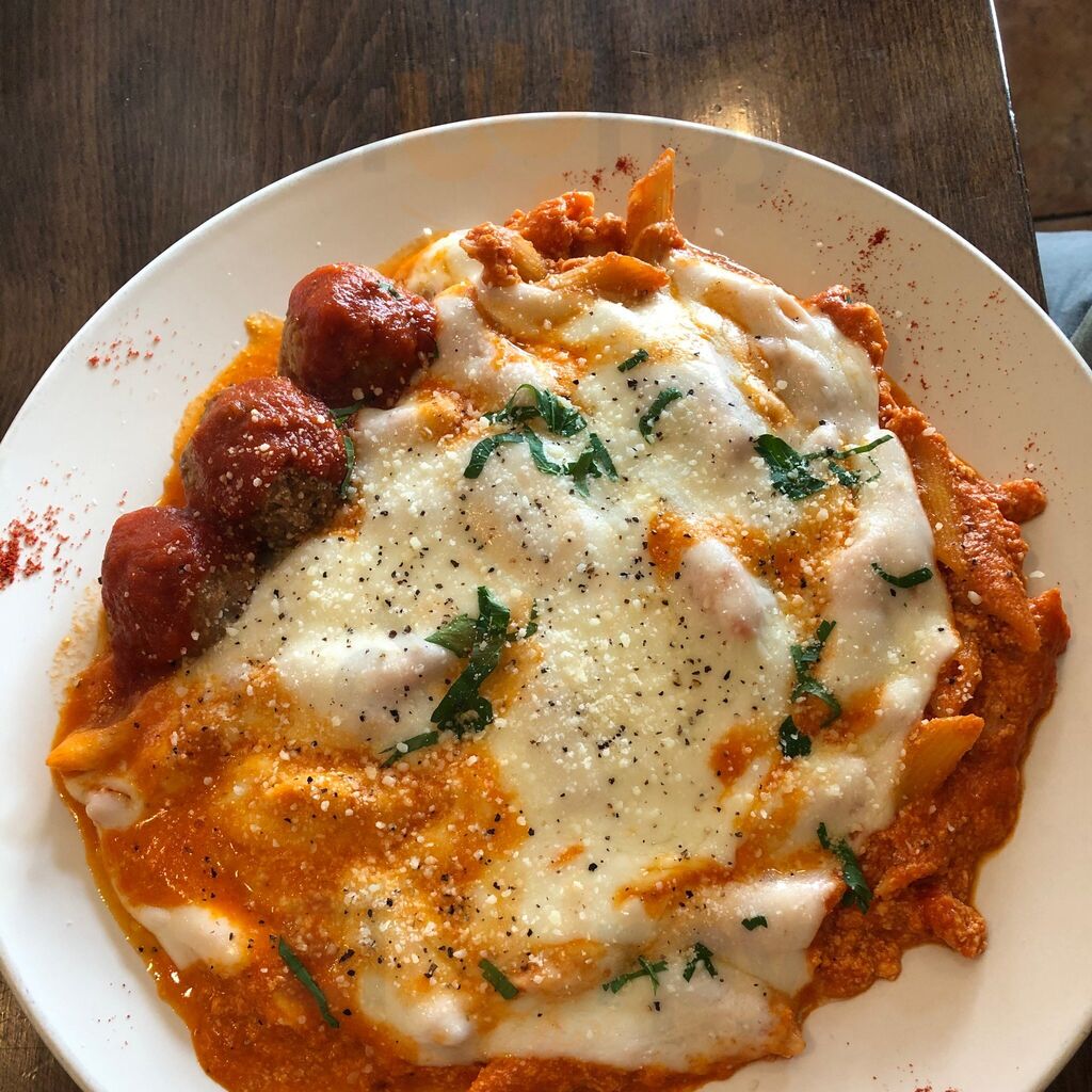 Paesanos Pizza Italian Restaurant