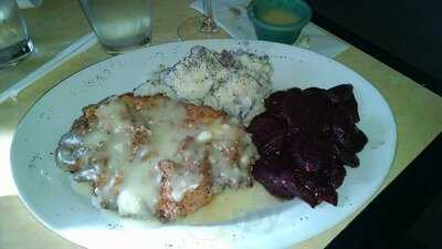 Town Line Tavern And Grille