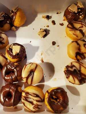 Delish Donuts & Coffee