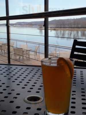 Off Shore Bar And Grill