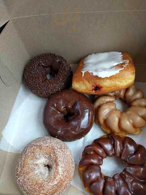 Deangelis Donut Shop