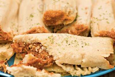 Lamplighter Cafe And Lounge