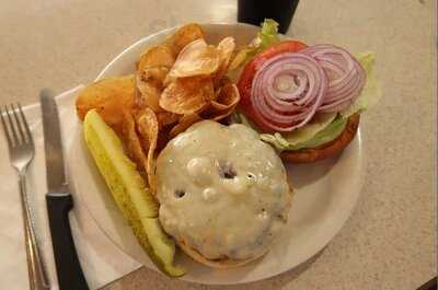 Burger Den Restaurant