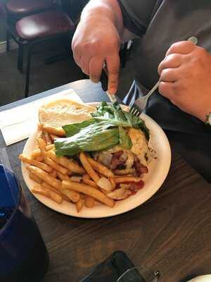 Burger Den Restaurant