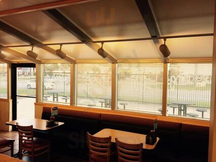 Dairy Queen Grill & Chill