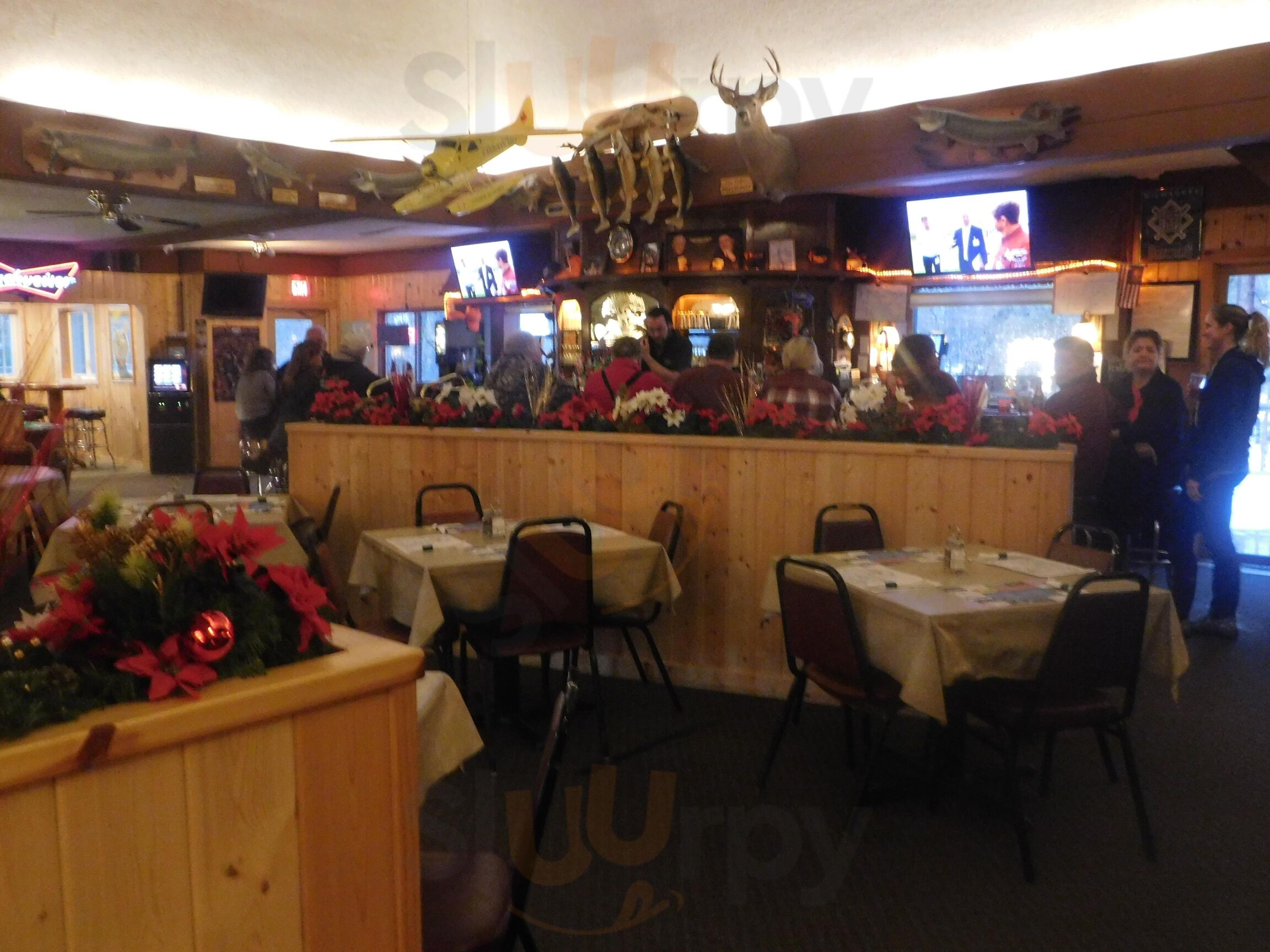 Headwaters Restaurant & Tavern