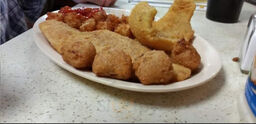 Lynn's Cafe