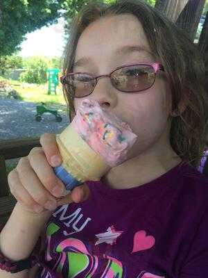 In Season Ice Cream And Snack Shop