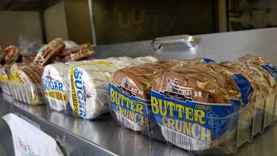 Geri's Pizzas Galore And More